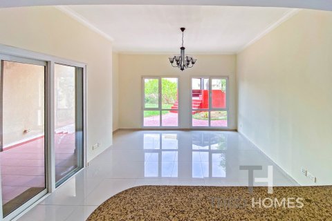 Villa à Meadows, Dubai, 4 chambres, 381 m², № 13516 - photo 6
