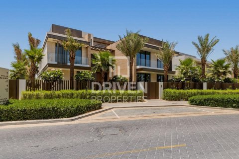 Villa in Emerald Hills, Dubai Hills Estate, Dubai 7 bedrooms, 1582.51 sq.m. № 136065 - photo 23