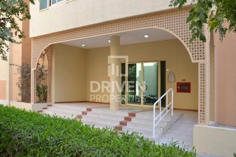 Bâtiment à Dubai Investment Park, Dubai, 7 chambres, 1584 m², № 20135 - photo 6