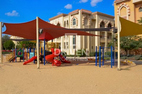 Bâtiment à Dubai Investment Park, Dubai, 7 chambres, 1584 m², № 20135 - photo 11