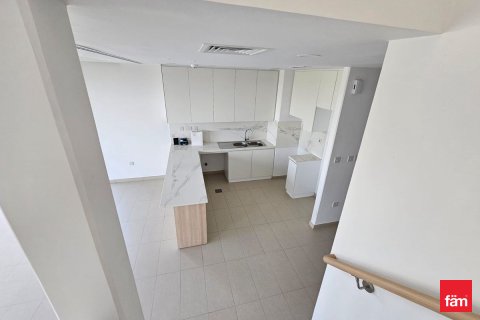 Снять в аренду таунхаус в Дубае: 3 спальни, 252м², № 77894 - фото 16