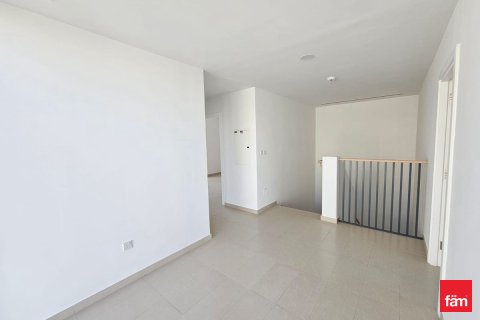 Снять в аренду таунхаус в Дубае: 3 спальни, 252м², № 77894 - фото 4