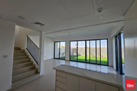 Снять в аренду таунхаус в Дубае: 3 спальни, 252м², № 77894 - фото 12