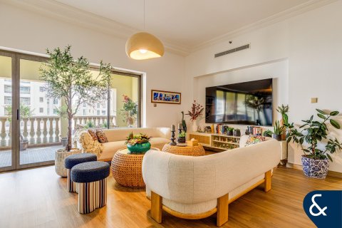 Купить квартиру в Golden Mile, Пальма Джумейра, Дубай: 3 спальни, 309м², № 75789 - фото 3