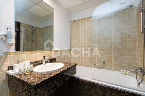 Apartamento en Shams, Jumeirah Beach Residence, Dubai, 2 dormitorios, 128 m², № 105023 - foto 3