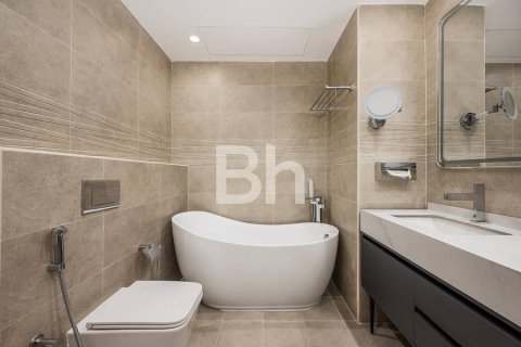 Apartment in Dubai Marina, Dubai 2 bedrooms, 129 sq.m. № 57252 - photo 16