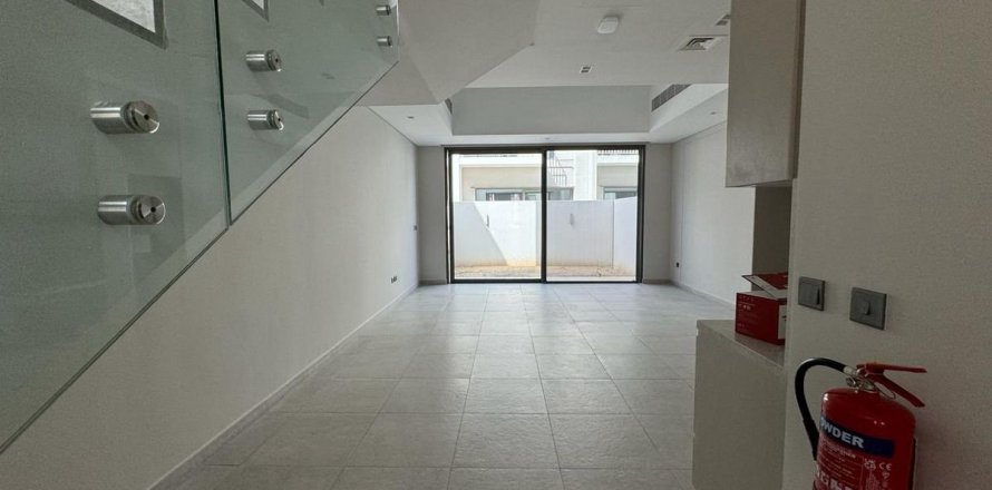 Townhouse in Dubai Hills Estate, Dubai 2 bedrooms, 171.9 sq.m. № 9926