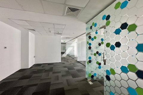 Снять в аренду офис в Дубай Инвестмент Парке, Дубай: 722м², № 94447 - фото 6