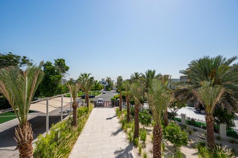 Villa in Jumeirah Islands, Dubai 4 bedrooms, 602.94 sq.m. № 142082 - photo 29