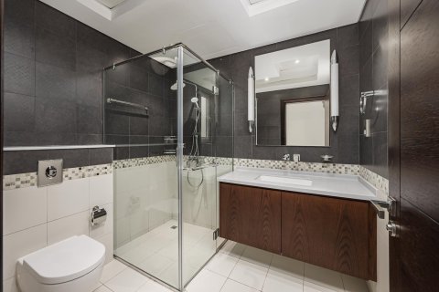 Villa in Jumeirah Golf Estates, Dubai 5 bedrooms, 749.27 sq.m. № 142081 - photo 24