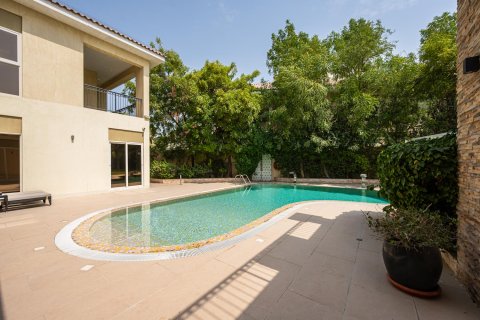 Villa in Jumeirah Golf Estates, Dubai 5 bedrooms, 749.27 sq.m. № 142081 - photo 9