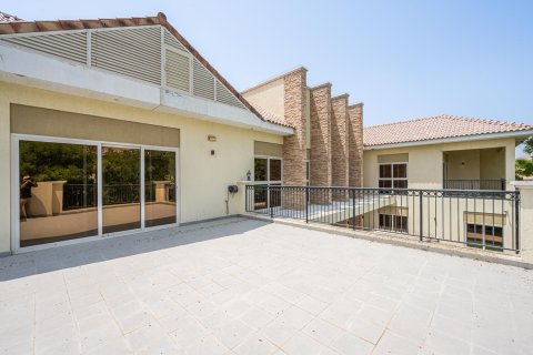 Villa in Jumeirah Golf Estates, Dubai 5 bedrooms, 749.27 sq.m. № 142081 - photo 20