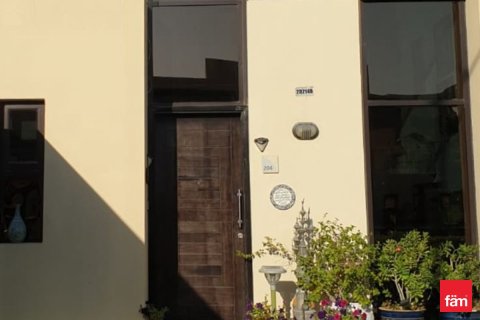 Townhouse in Dubai 3 bedrooms, 253 sq.m. № 112560 - photo 2