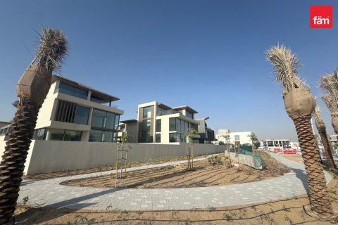 Villa in Dubai 3 bedrooms, 168 sq.m. № 18448 - photo 4