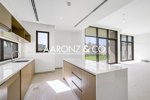 Villa en Al Furjan, Dubai, 5 dormitorios, 570 m², № 99245 - foto 10