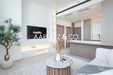 Apartment in Jumeirah Village Circle, Dubai 1 bedroom, 75 sq.m. № 99244 - photo 2