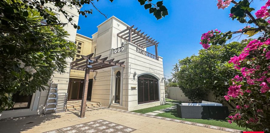 Таунхаус в Дубае, 4 спальни, 499.9м², № 41164