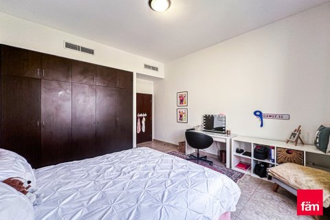Снять в аренду таунхаус в Дубае: 4 спальни, 499.9м², № 41164 - фото 14