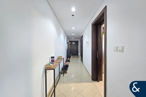 Apartamento en Golf Towers, The Views, Dubai, 2 dormitorios, 132 m², № 98430 - foto 8