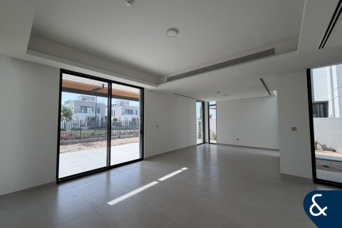 Villa en Arabian Ranches 3, Dubai, 4 dormitorios, 456 m², № 98427 - foto 2