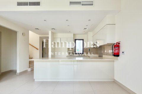 Снять в аренду таунхаус в Maple 1, Дубай Хилс Эстейт, Дубай: 4 спальни, 201.73979353м², № 69100 - фото 4