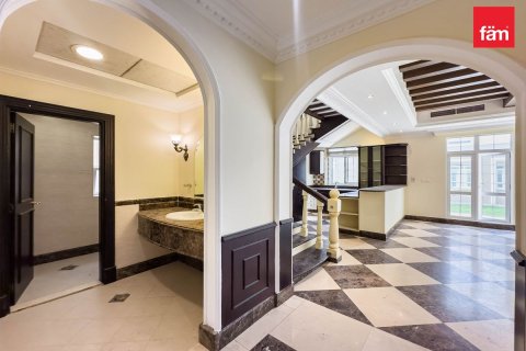 Снять в аренду виллу в Аль-Барше, Дубай: 5 спален, 1393.5м², № 99996 - фото 23