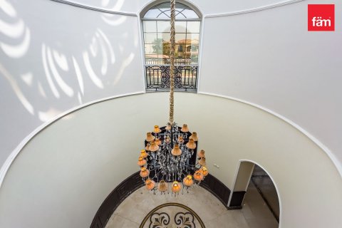 Снять в аренду виллу в Аль-Барше, Дубай: 5 спален, 1393.5м², № 99996 - фото 28