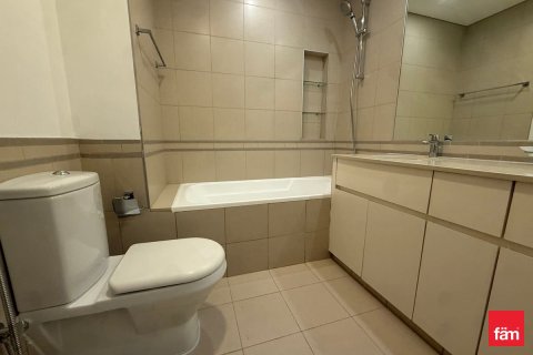 Снять в аренду квартиру в Town Square, Дубай: 3 спальни, 131м², № 99983 - фото 6