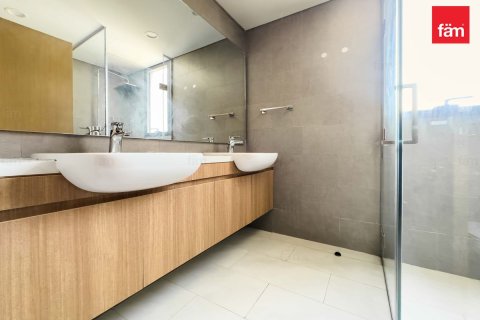 Townhouse in Dubai 3 bedrooms, 161 sq.m. № 10527 - photo 2