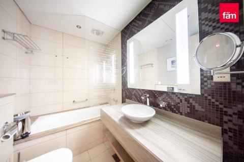 Apartment in Business Bay, Dubai 2 bedrooms, 129.5 sq.m. № 55190 - photo 13