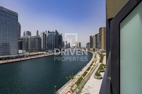 Apartamento en Dolphin Tower, Business Bay, Dubai, estudio, 58.9 m², № 140119 - foto 2