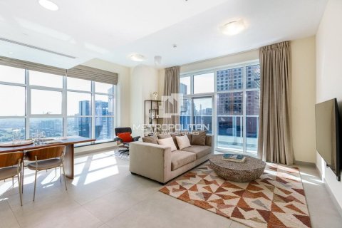 Apartamento en Marina Arcade Tower, Dubai Marina, Dubai, 2 dormitorios, 305 m², № 15823 - foto 1