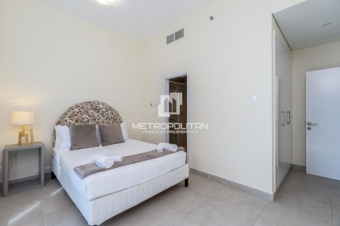 Apartamento en Marina Arcade Tower, Dubai Marina, Dubai, 2 dormitorios, 305 m², № 15823 - foto 19
