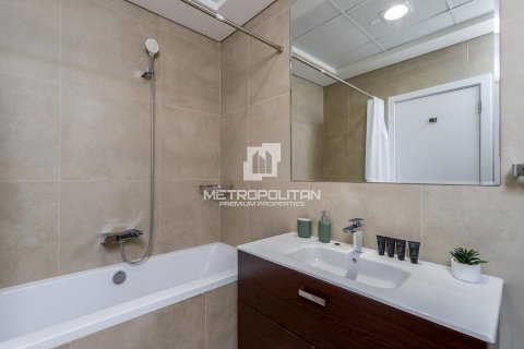 Apartamento en Marina Arcade Tower, Dubai Marina, Dubai, 2 dormitorios, 305 m², № 15823 - foto 12