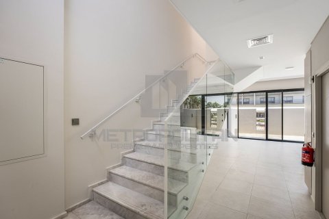 Купить таунхаус в District 7, Мохаммед Бин Рашид Сити, Дубай: 3 спальни, 270м², № 15824 - фото 6