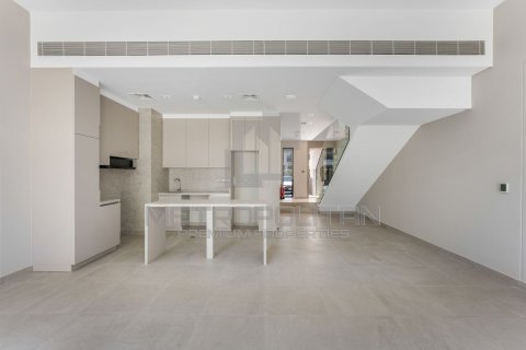 Купить таунхаус в District 7, Мохаммед Бин Рашид Сити, Дубай: 3 спальни, 270м², № 15824 - фото 5