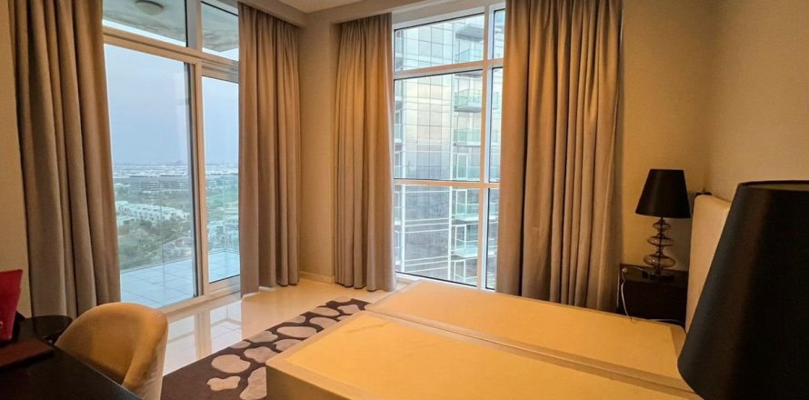 Квартира в Дубае, 3 спальни, 153.2м², № 90561