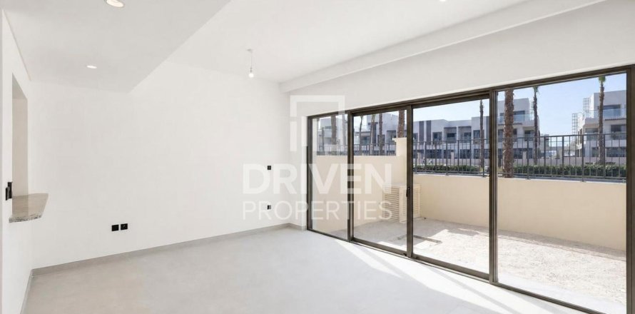 Townhouse in Damac Lagoons, Dubai 4 bedrooms, 145.21 sq.m. № 143094