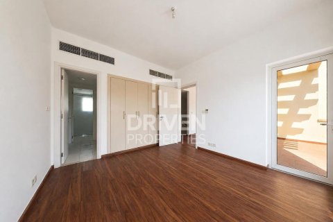 Townhouse in The Springs, Dubai 3 bedrooms, 257.43 sq.m. № 143092 - photo 11