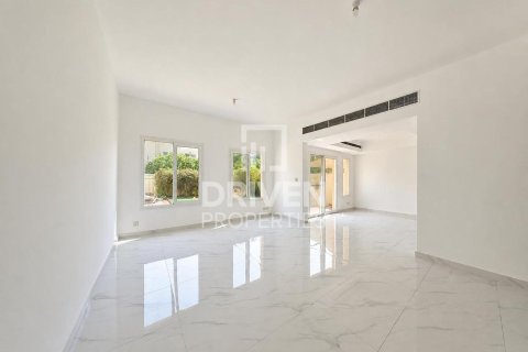Townhouse in The Springs, Dubai 3 bedrooms, 257.43 sq.m. № 143092 - photo 3