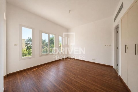 Townhouse in The Springs, Dubai 3 bedrooms, 257.43 sq.m. № 143092 - photo 13