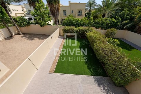 Townhouse in The Springs, Dubai 3 bedrooms, 257.43 sq.m. № 143092 - photo 18