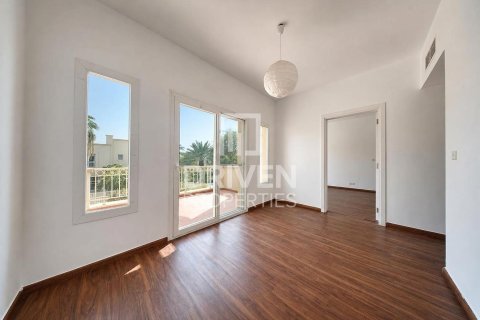 Townhouse in The Springs, Dubai 3 bedrooms, 257.43 sq.m. № 143092 - photo 12