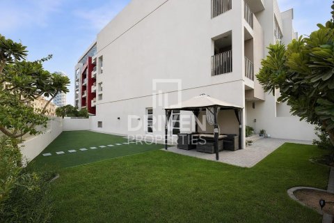 Villa in District 10, Jumeirah Village Circle, Dubai 4 bedrooms, 344.76 sq.m. № 143093 - photo 27