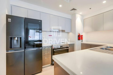 Apartamento en Forte, Downtown Dubai (Downtown Burj Dubai), Dubai, 3 dormitorios, 147.53 m², № 128271 - foto 18