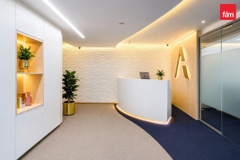 Bureau à Dubai, 89.8 m², № 137623