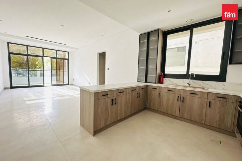 Villa à Dubai, 5 chambres, 250.7 m², № 137621 - photo 4
