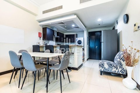 Apartamento en Jumeirah Lake Towers, Dubai, 1 dormitorio, 73.39 m², № 129969 - foto 18
