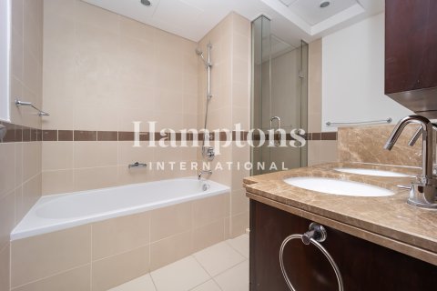 Apartment in Downtown Dubai (Downtown Burj Dubai), Dubai 1 bedroom, 79.33916200 sq.m. № 101357 - photo 3
