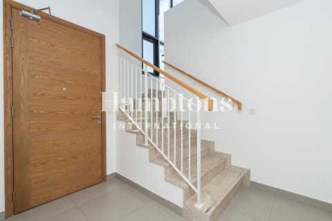 Villa in Maple 2, Dubai Hills Estate, Dubai 4 bedrooms, 275.37006618 sq.m. № 101358 - photo 2